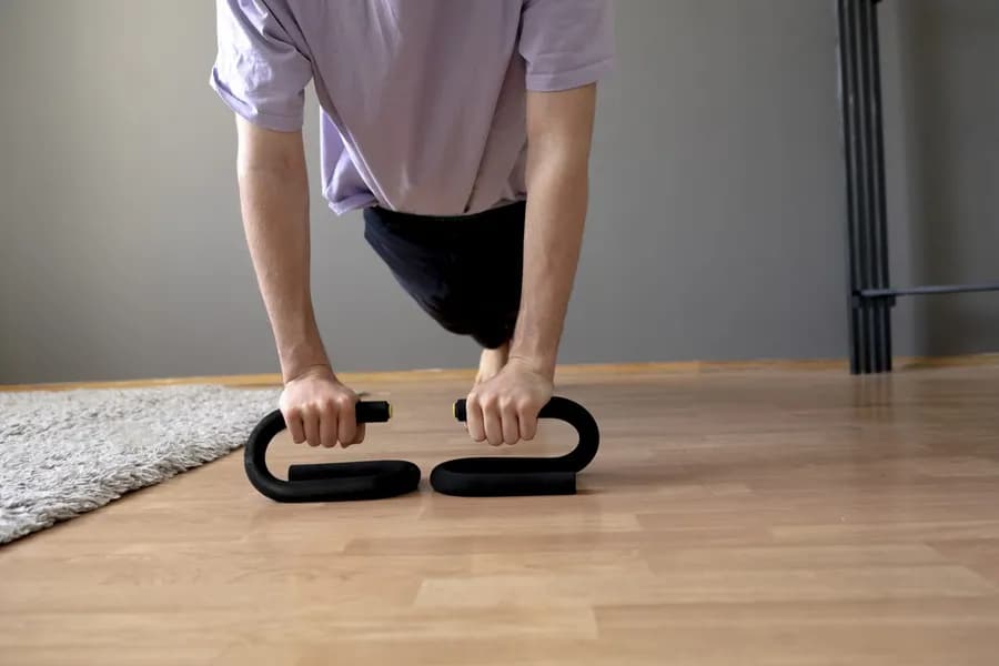 How to Do Diamond Push Ups: Triceps and Inner Chest Guide