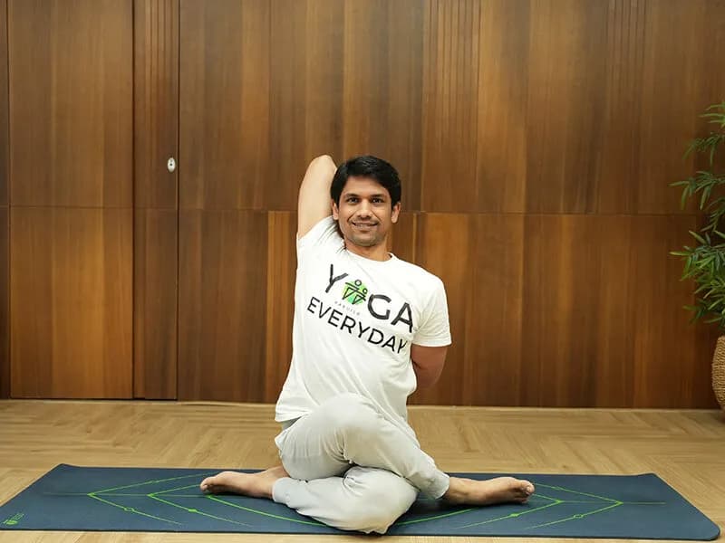 छाती की चर्बी कैसे कम करें Exercise के साथ
