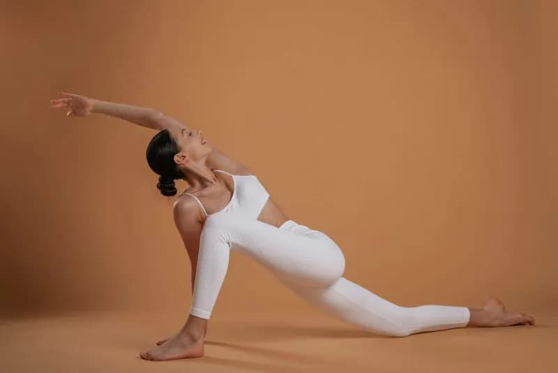 doing stretching exercises beautiful fitness woma 2026 01 08 23 55 59 utc
