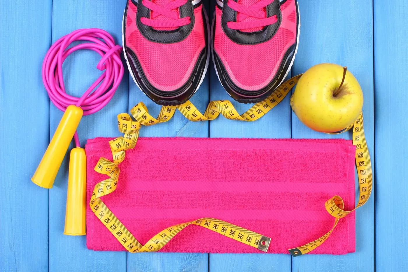 How to Stay Fit: 8 Daily Habits to Stay in Shape at Any Age