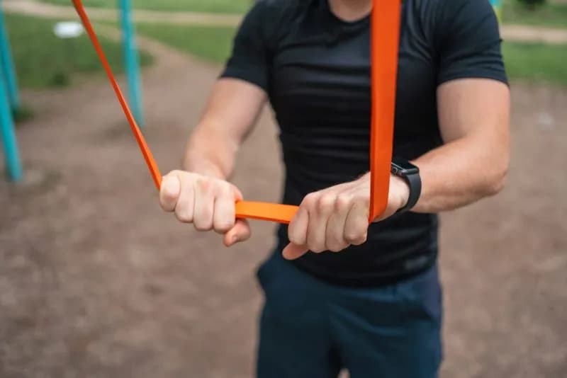 How To Build Shoulder Muscles with bands